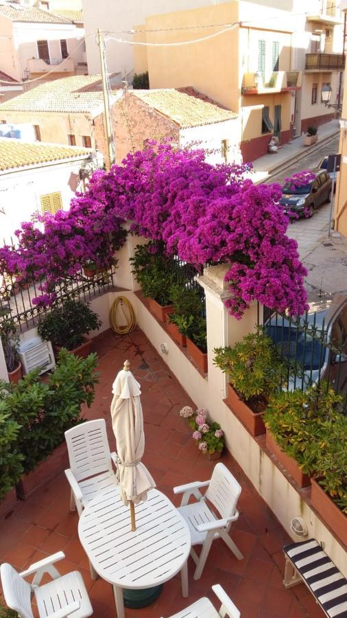 Monolocale In Villa Centrale La Maddalena  Exteriér fotografie